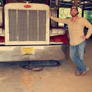 Meet your Posher, Gatlin